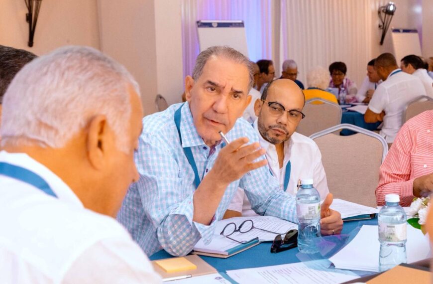 García Fermín predice triunfo del PRM en 2028