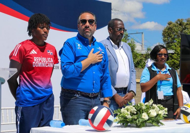 Marileidy Paulino elogia la actividad de Alberto Rodríguez