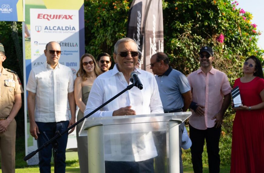 eonardo Aguilera reafirma apoyo de Banreservas al turismo deportivo