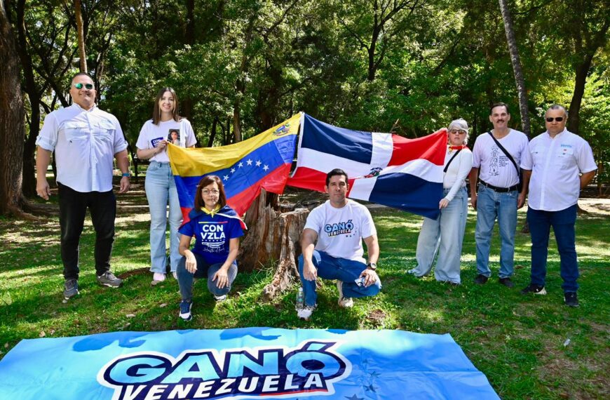 Venezolanos en RD solicitan restitución inmediata Gobierno de Edmundo González
