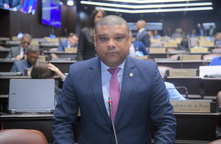 El Higüero: diputado pide a autoridades atender reclamos por deterioro de vías