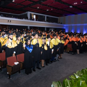 Unapec celebra graduación de 798 nuevos egresados