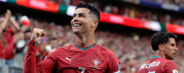 Con doblete de Cristiano Ronaldo, Portugal goleó a Uzbekistán