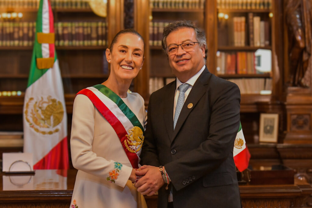 México pide respeto a denuncia de Petro sobre presunto fraude en Colombia