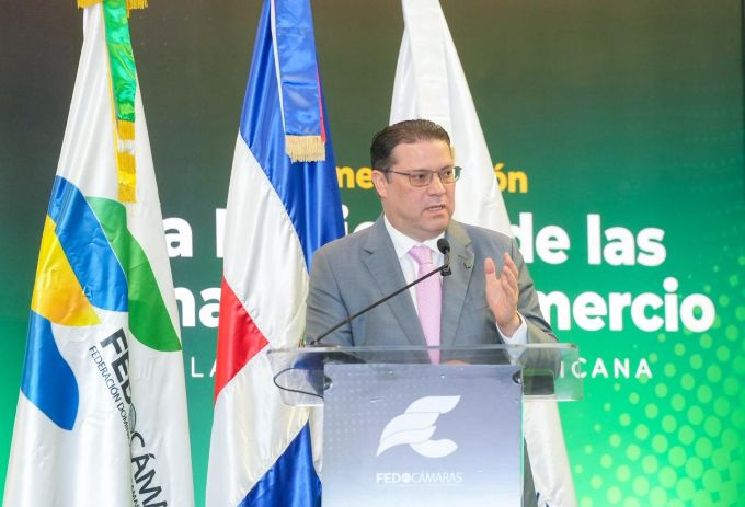 Sanz Lovatón resalta avances hacia la unificación del Registro Mercantil