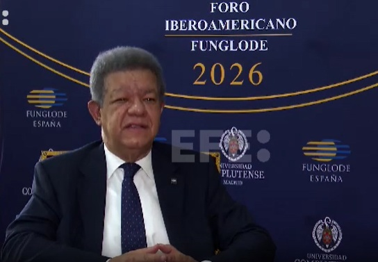 Leonel señala: «Las encuestas aún no me mandan al retiro»
